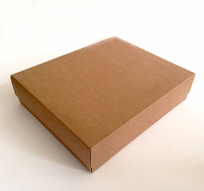 Коробка з крафт картону 340x280x80 мм.
