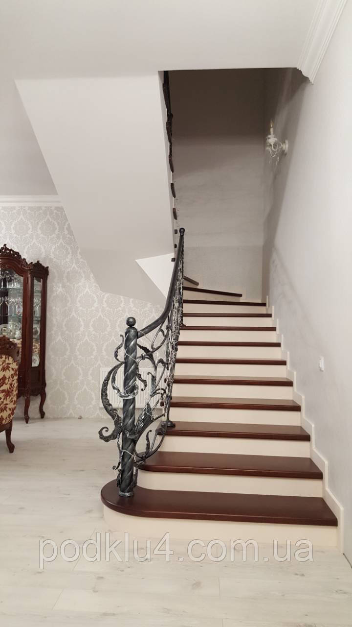 Драбини в котеджах