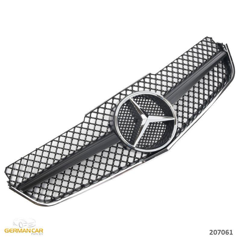 Решітка радіатора Mercedes C207 стиль AMG (чорний мат + хром рамка), фото 1