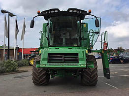 Зернозбиральний комбайн John Deere W550 2016 рік