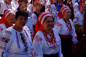Парад вишиванок 2014 "Полтава вишивана" 10