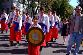 Парад вишиванок 2014 "Полтава вишивана" 12