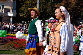 Парад вишиванок 2014 "Полтава вишивана" 14