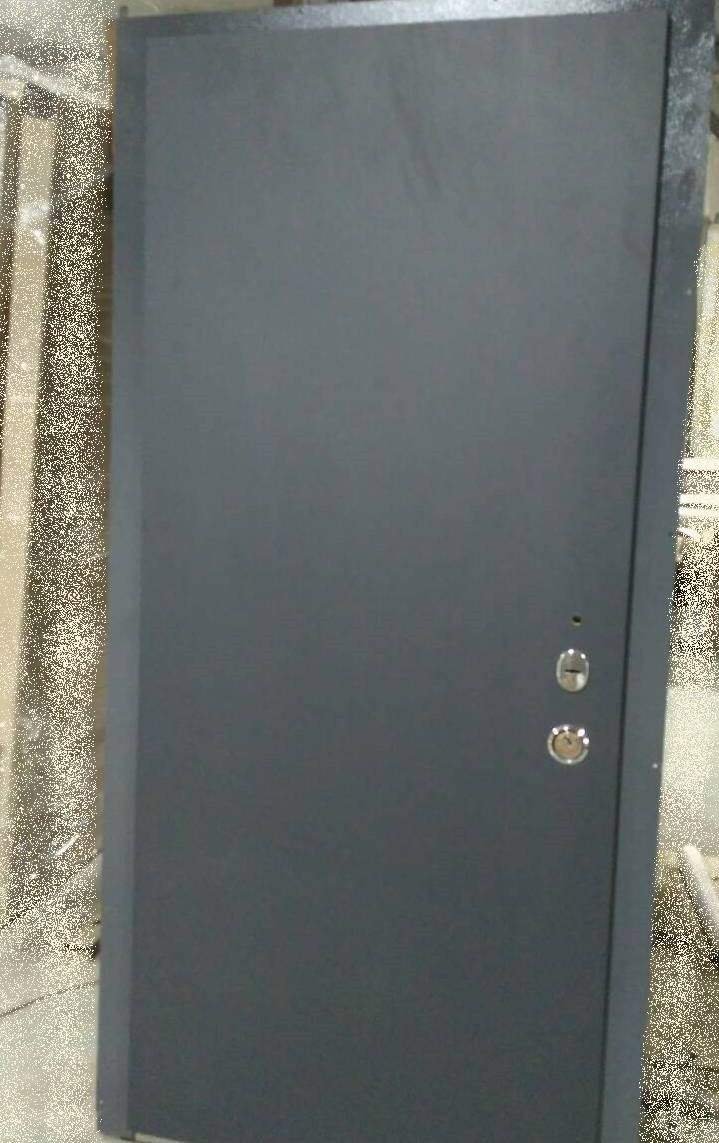 Двері вхідні нова комплектація з прихованими петлями
