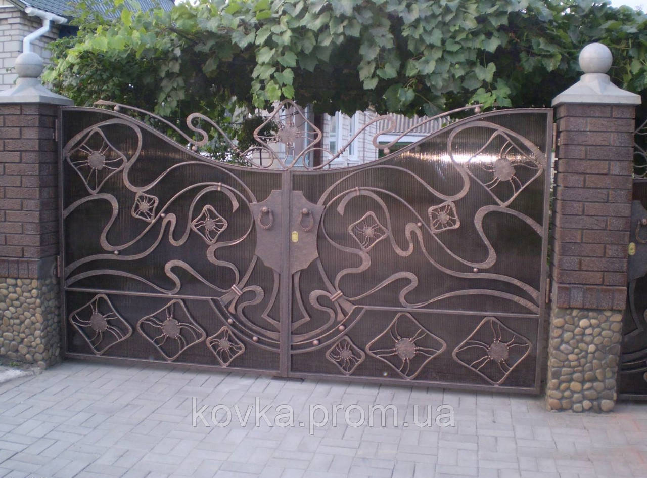 Кованые ворота с калиткой с поликарбонатом, код: 01033 - фото 3 - id-p11580599
