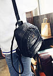 Рюкзак жіночий міський під шкіру із заклепками (чорний), фото 5