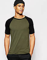 Молодёжная мужская футболка с основой цвета хаки