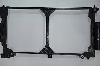 Кожух радіатора охолодження Nissan Leaf