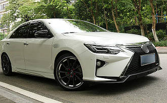 Тюнінг обважнення Toyota Camry XV55 2015-2017 р. у стилі Lexus