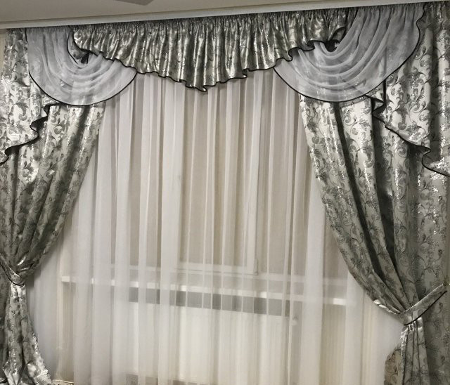Готовий набір штор із ламбрекеном із жакардової тканини "Барокко", люрекс