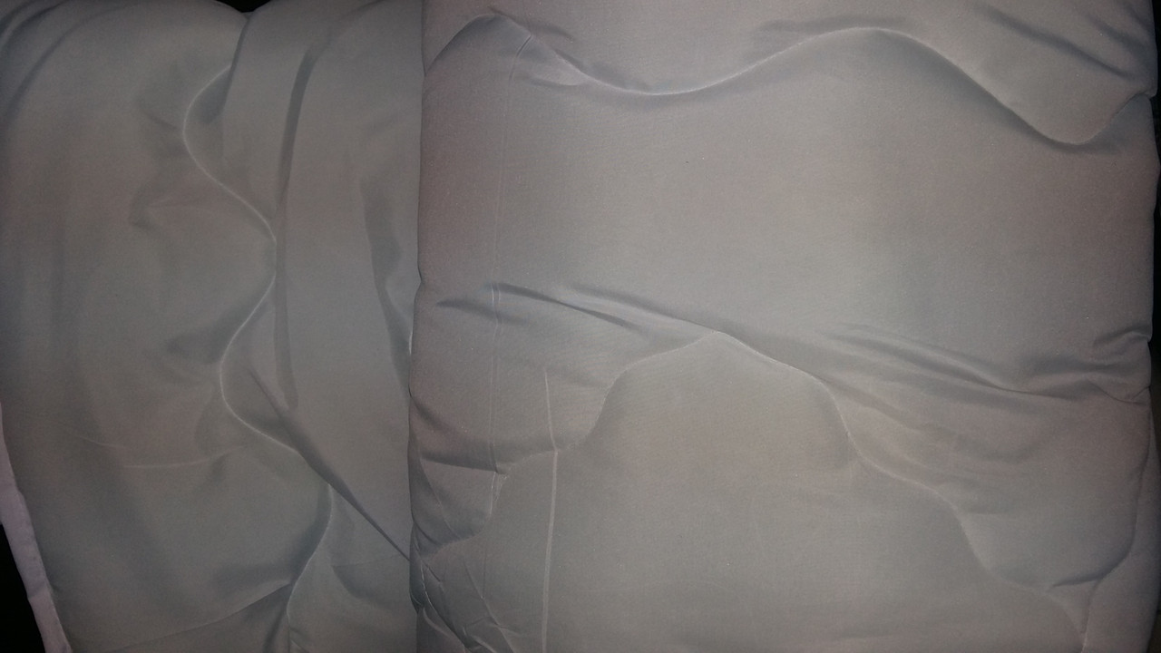 Ковдра силіконова біла для готелів, пансіонатів, хостелів Україна