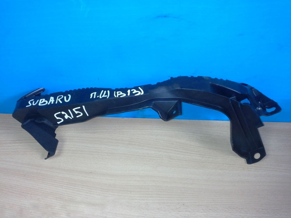 Кронштейн переднього бампера Subaru Outback, Legacy B13 03-08, 57707AG050