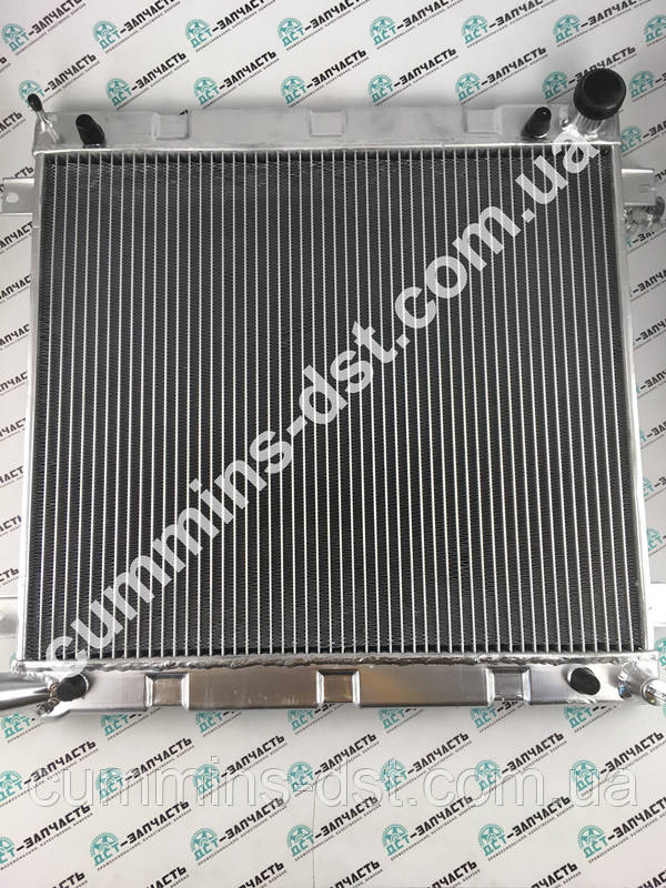 Радіатор охолодження двигуна Cummins ISF2.8 A073.02.00021/LRC03028B/TPM073.1301010