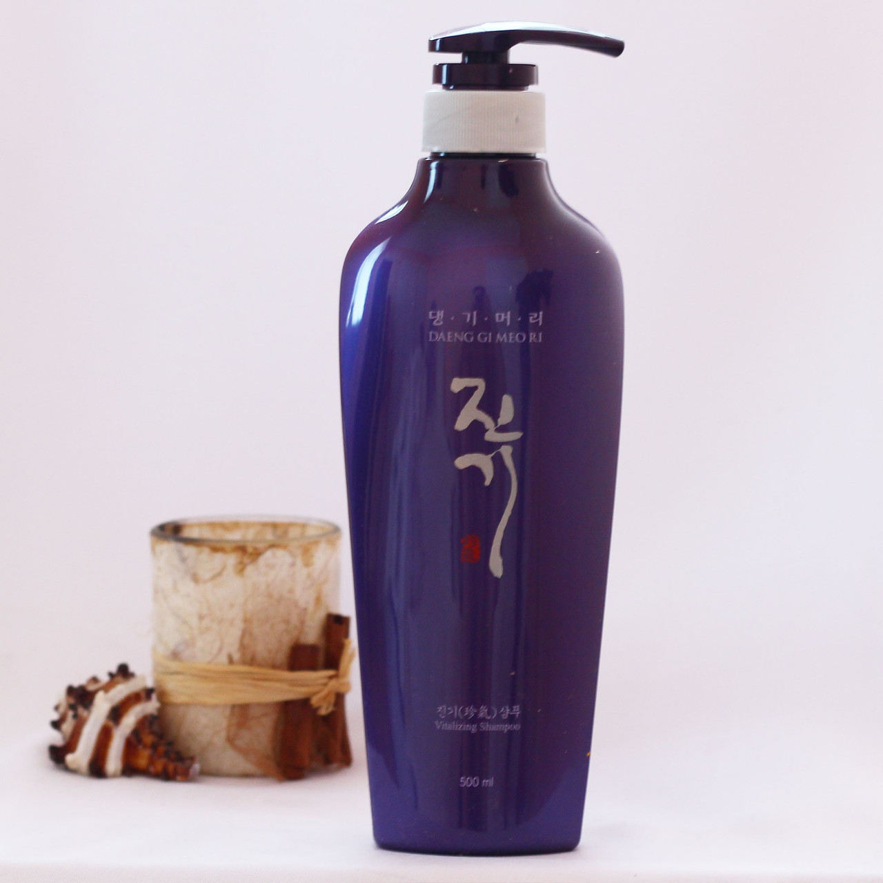 Регенерувальний шампунь Daeng Gi Meo Ri Vitalizing Shampoo 500 мл