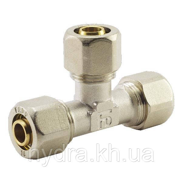 Трійник 26х20х26 FADO (RFT07)