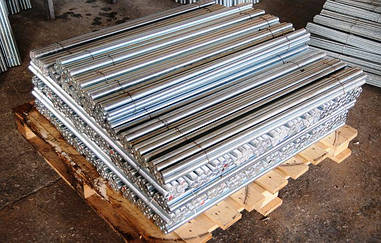 Шпилька різьбова М18 DIN 975 клас міцності 8.8