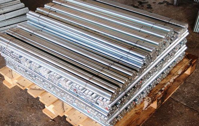 Шпилька різьбова М45 DIN 975 клас міцності 8.8