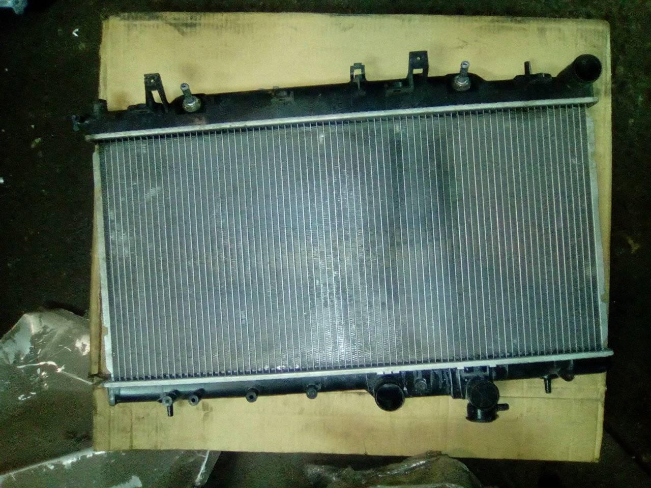Радіатор охолодження двигуна Subaru Legacy B13 03-08, 2.0, 45119AG010