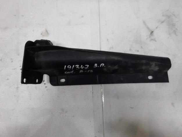Напрямна заднього бампера Subaru Outback, Legacy B13 03-08, 57731AG141