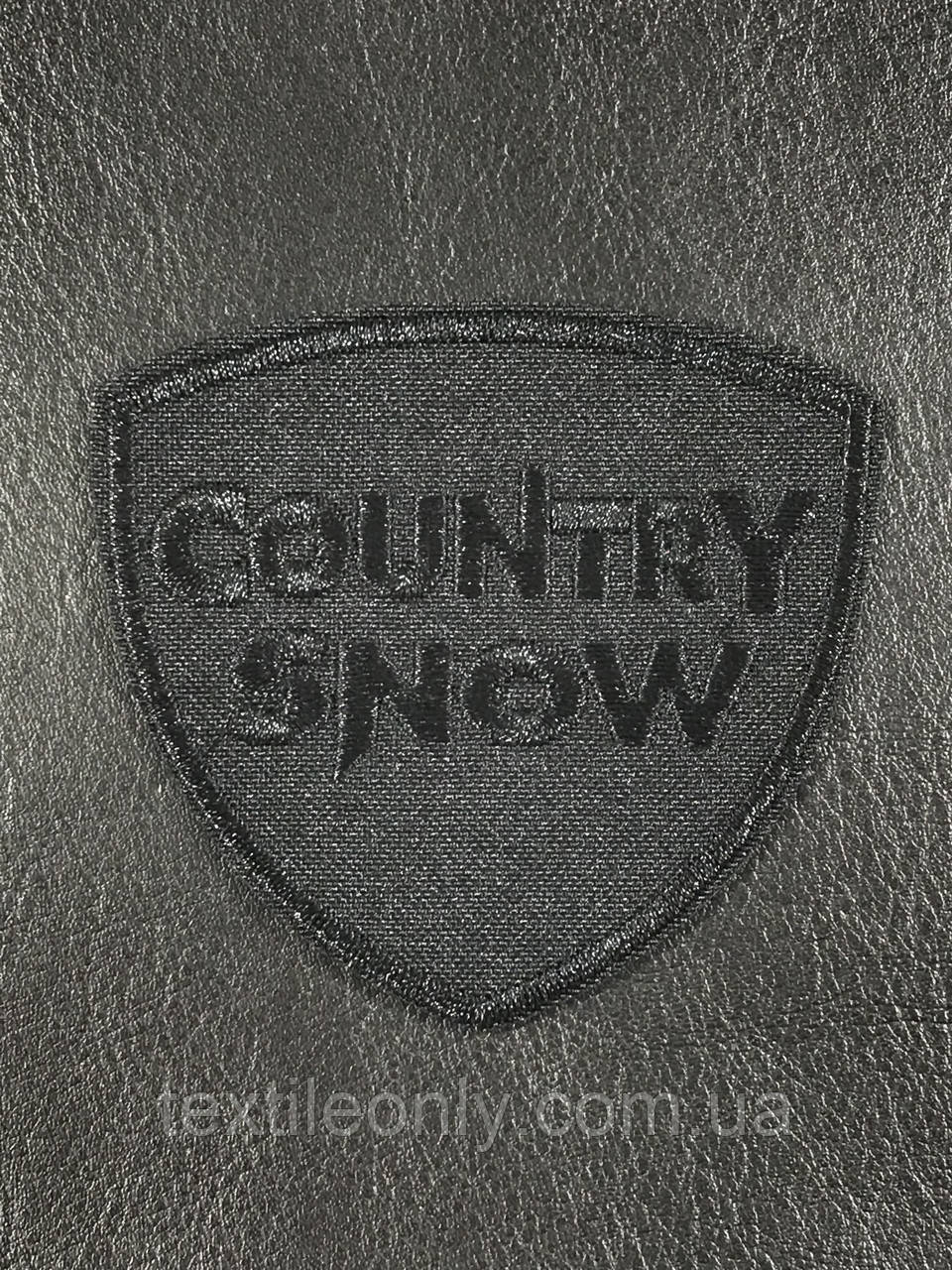 Нашивка Country Snow колір чорний 72x67 мм