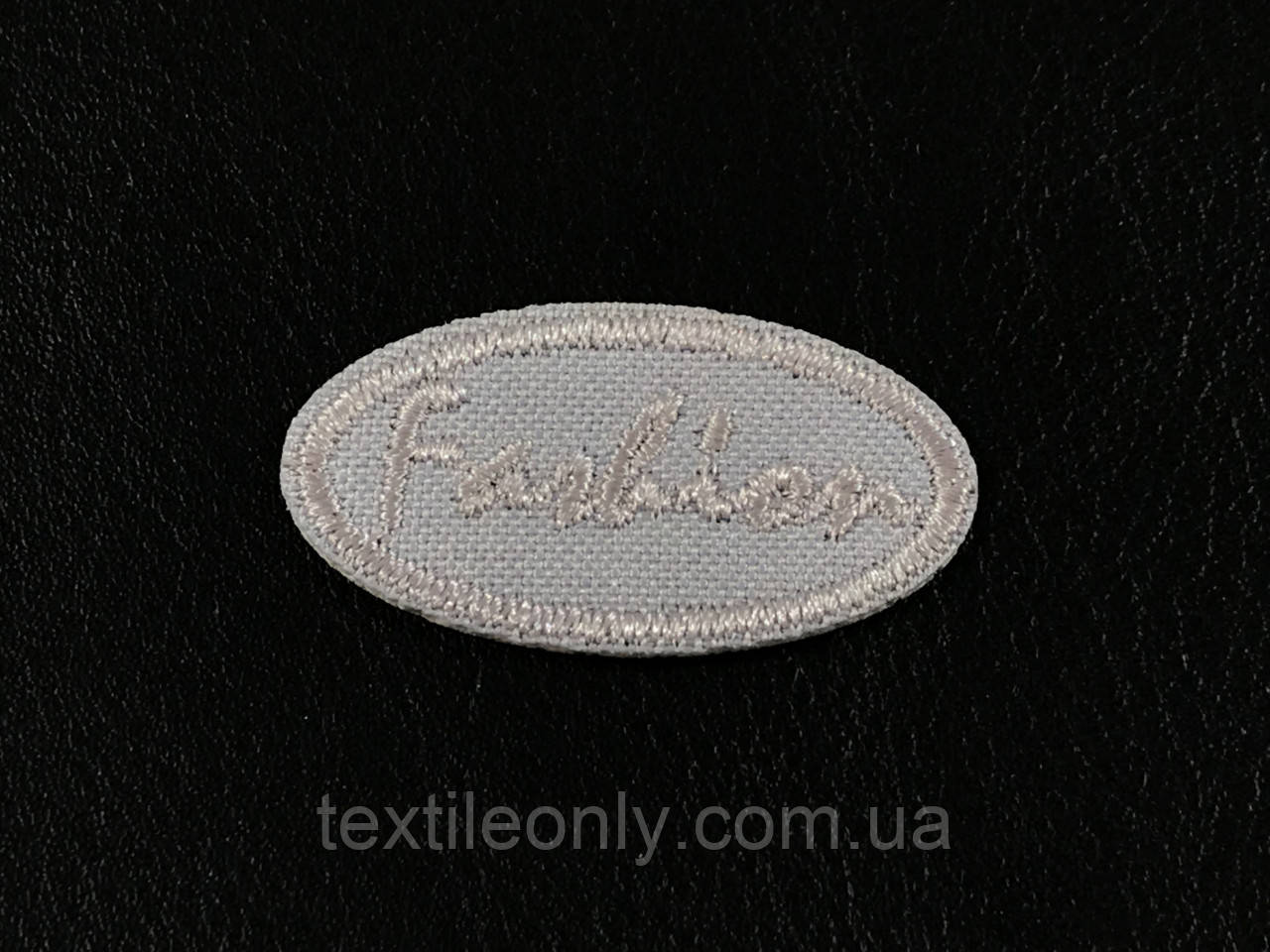 Нашивка Fashion світло-сірий 36x19 мм