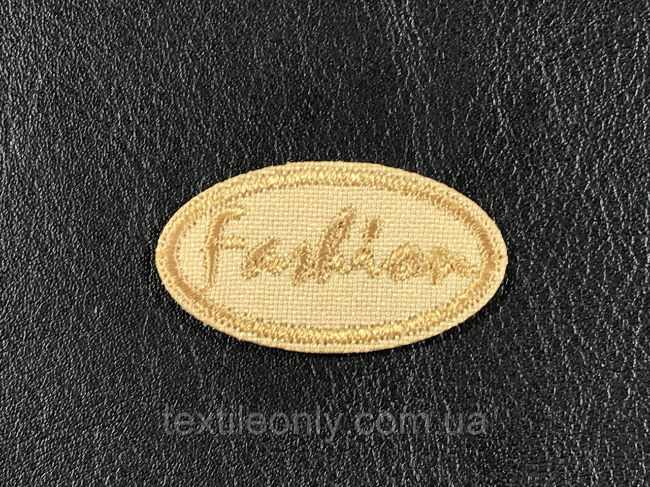 Нашивка Fashion колір бежевий 36x19 мм