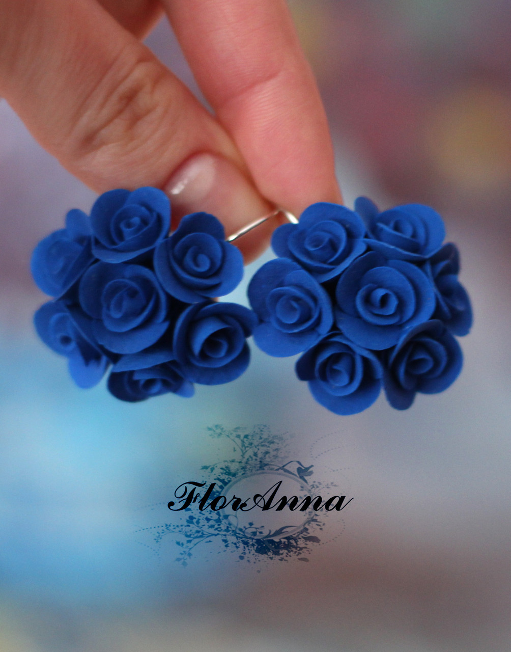 "Елегантність"сережки з синіми трояндами з полімерної глини. Подарунок дівчині