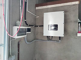 Монтаж сетевого солнечного инвертора Huawei SUN2000-12KTL и комплекта защитной автоматики