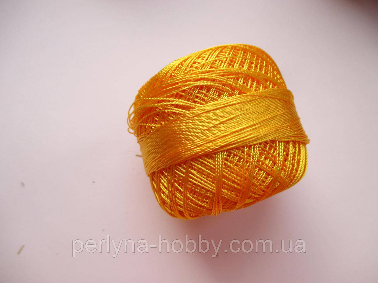 Нитки поліестер (штучний шовк) для в'язання, вишикання типу Ірис ( Iris ) 20 грам. Жовто-гарячий