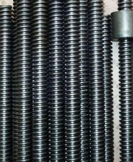 DIN 976 Шпилька з трапецеїдальною різьбою Тг32х6х1000