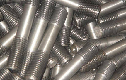 Шпильки ГОСТ 22032-76, 22033-76 DIN 938 з кінцем, що вгвинчується 1d