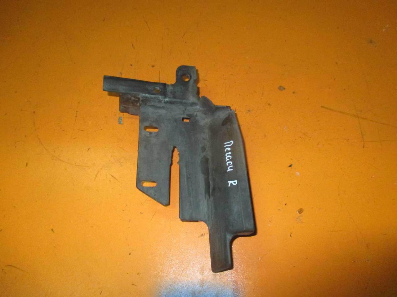 Накладка під двірники Subaru Outback, Legacy B13 03-08, 91461AG000
