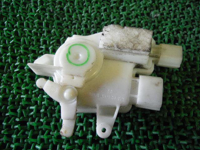 Привод замка дверей Subaru Outback, Legacy B13 03-08, 61100AG000