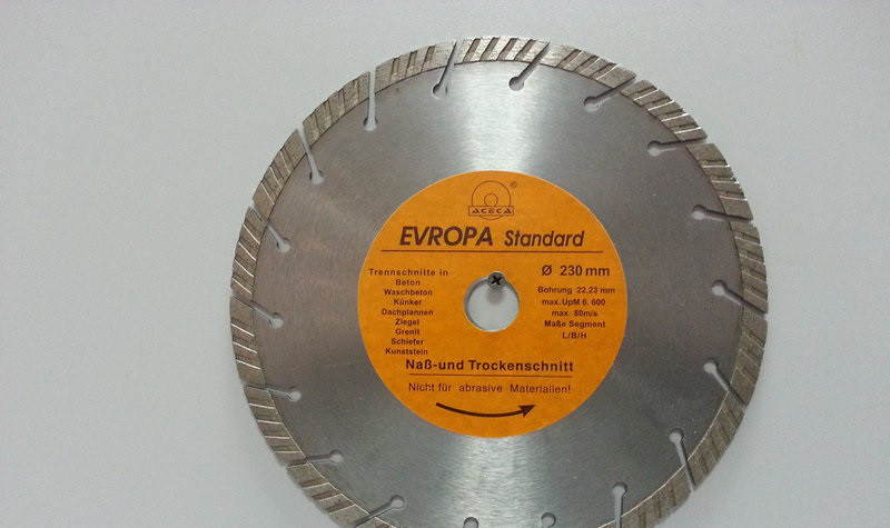 Диск алмазний Evropa 230*22.23 мм турбо сегмент