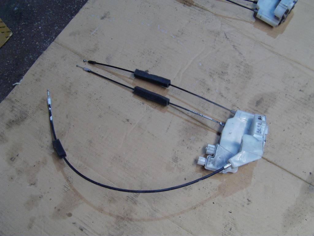Замок задніх дверей Subaru Outback, Legacy B13 03-08, 61034AG010