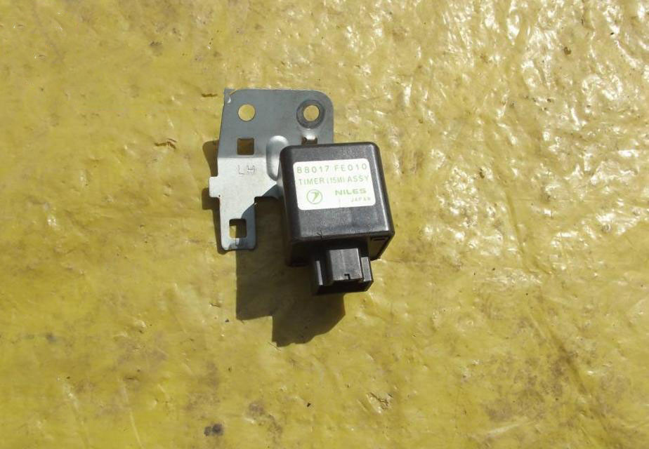 Реле таймера фар Subaru Outback, Legacy B13 03-08, 88017FE010