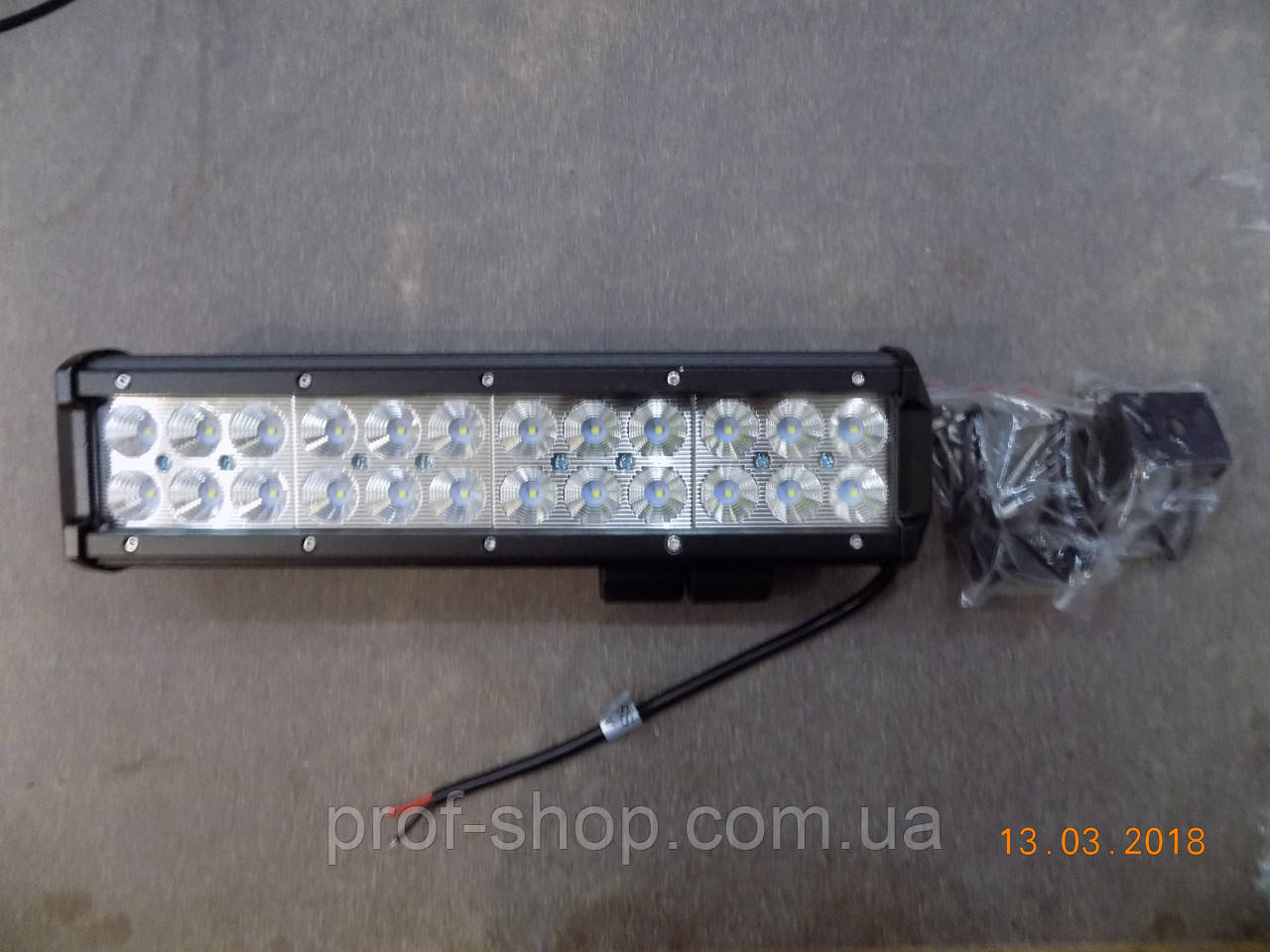 Ліхтар LED (противотуманки) додатковий світлодіодний 24 світлодіодів 72W 12V 6000 K (пр-во LED,Китай)