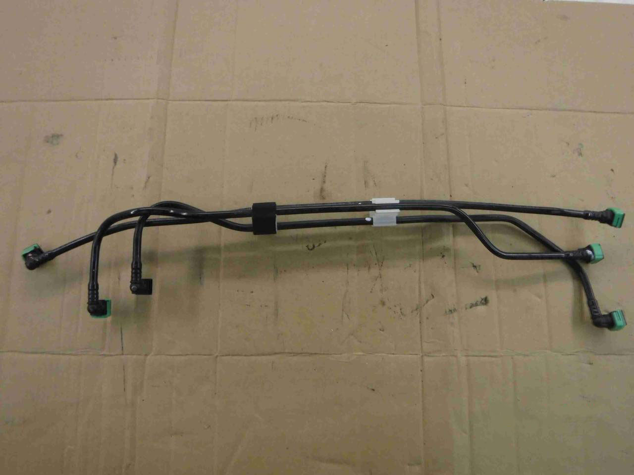 Паливна трубка Subaru Outback, Legacy B13 03-08, 2.5, 17542AA011