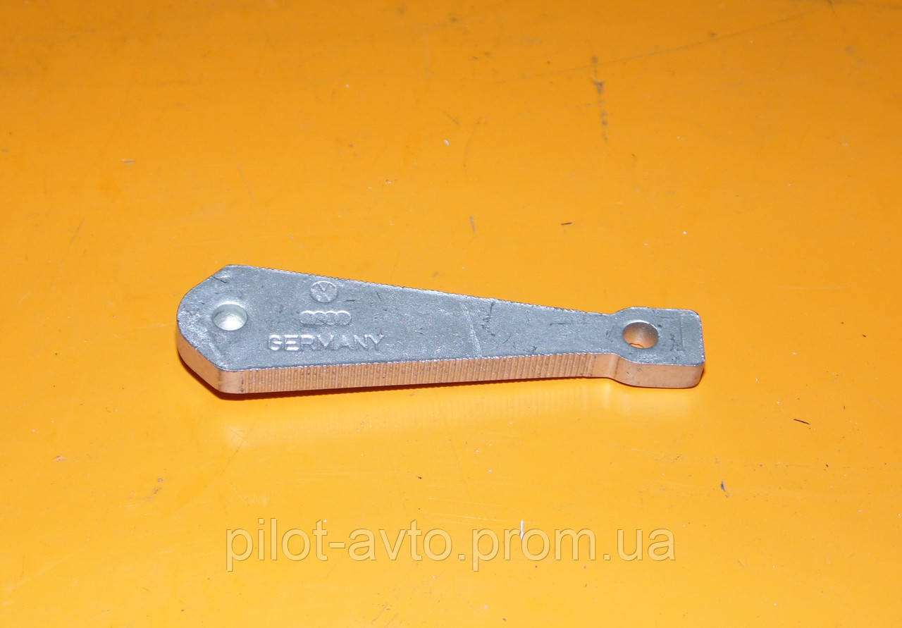 Регулювальний клин колодок VAG 171 609 705 Audi Seat Skoda VW