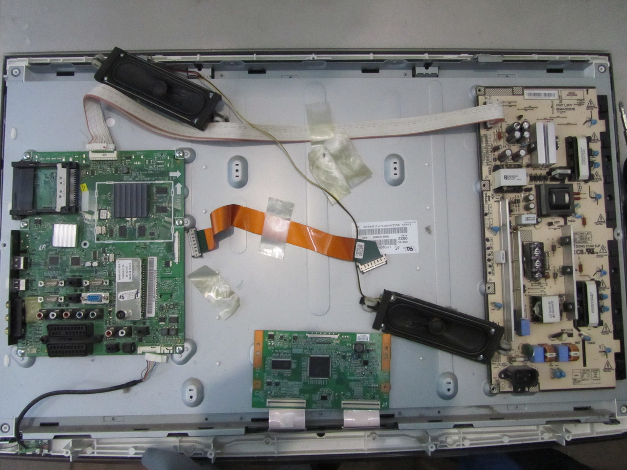 Запчастини до телевізора Samsung LE32B550A5WXUA (TCON 320HAC2LV0.4), фото 1