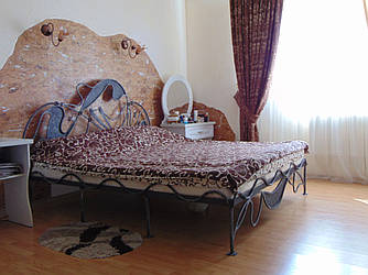 Коване ліжко, Л-1