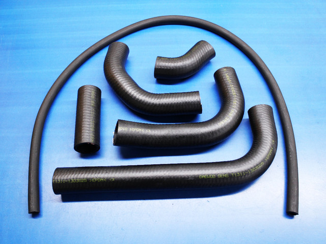 Комплект патрубков системы охлаждения радиатора Daewoo-Sens Комплект патрубков системы охлаждения радиатора Daewoo-Sens