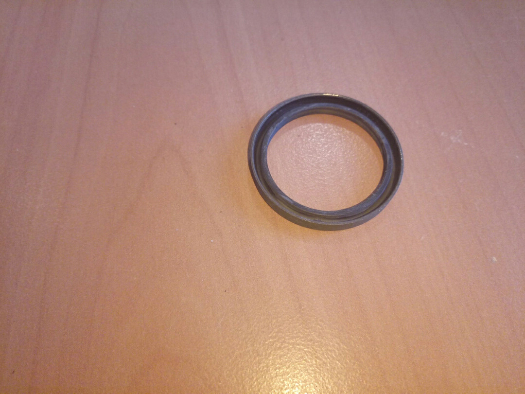 Сальник шкворня