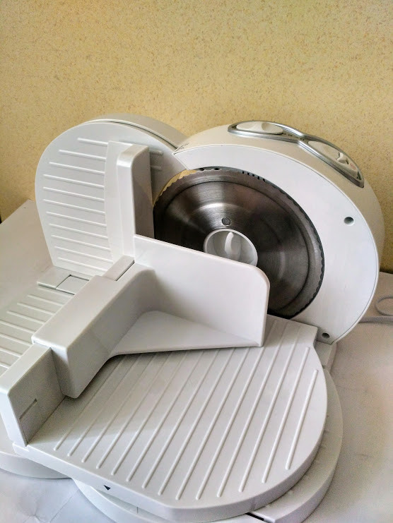 Ломтерізка MPM MKR-03