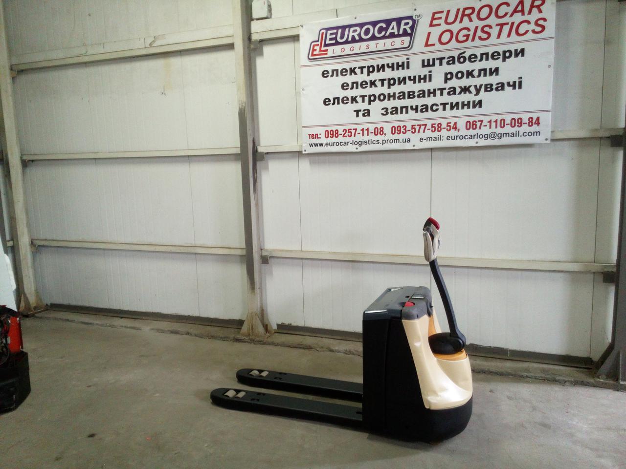 Електротележка CROWN 1600 кг 2013 для малого магазинів.