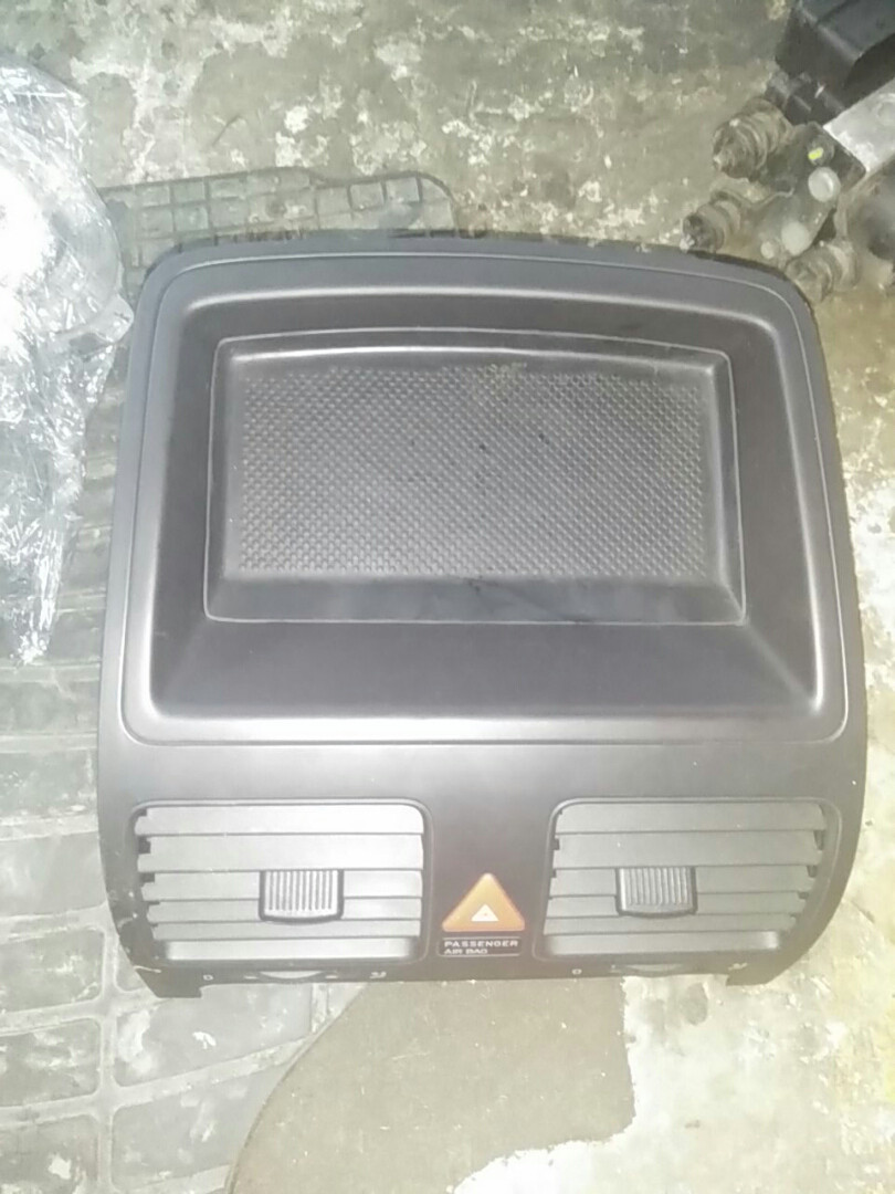Бардачок vw jetta