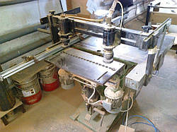 Присадковий верстат б/у Gomad DCWGW-19 багатошпиндельний з нахиленим супортом