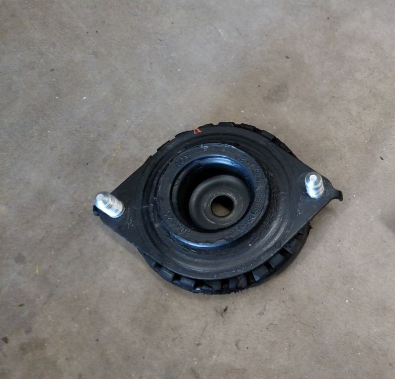 Опора заднього амортизатора Subaru Outback, Legacy B13 03-08, 2.5, 20370AG00A