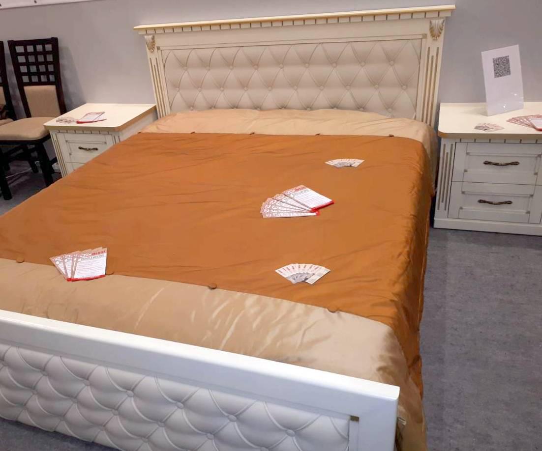 Ліжко двоспальне дерев'яне з м'яким узголів'ям Freedom (Фрідом) Мікс меблі