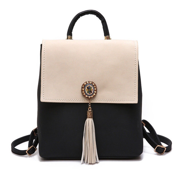 Рюкзак сумка (трансформер) міський жіночий з брошкою і пензликами (чорний з бежевим)